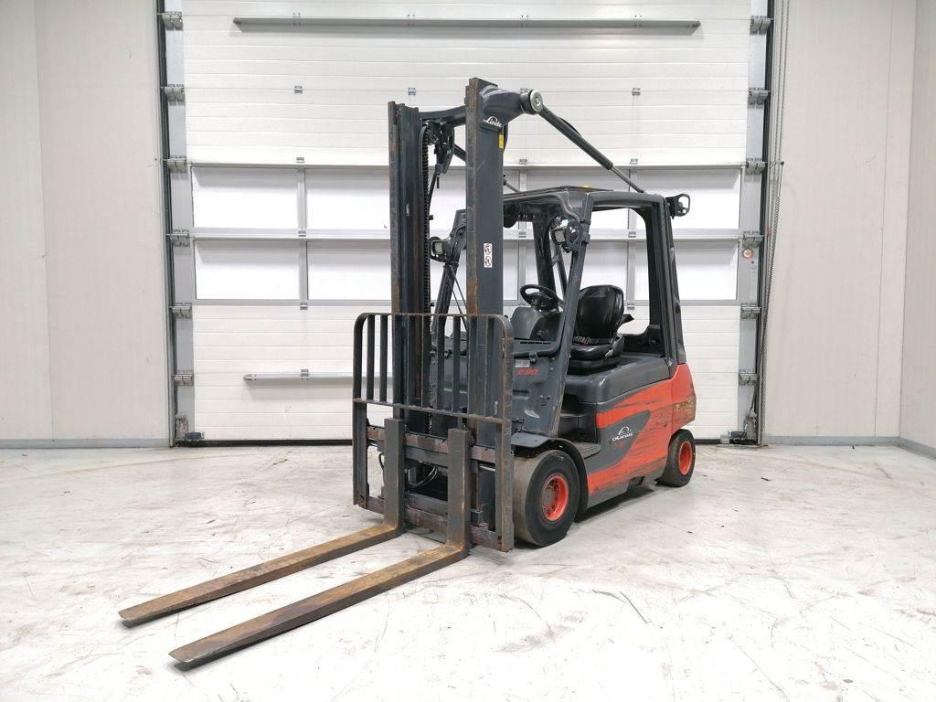 Linde E30-01 Electric forklift trucks