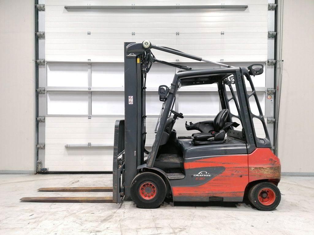 Linde E30-01 Electric forklift trucks