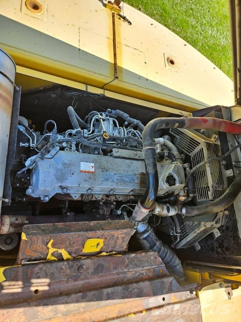 New Holland E 385 B Crawler excavators