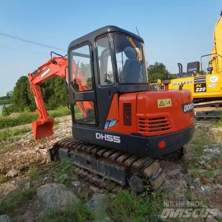Doosan DH55 Mini excavators < 7t