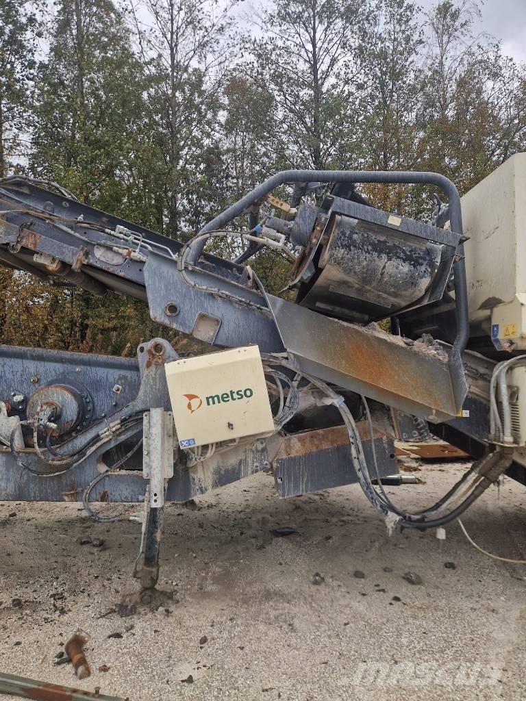 Metso LT 116 S Mobile crushers