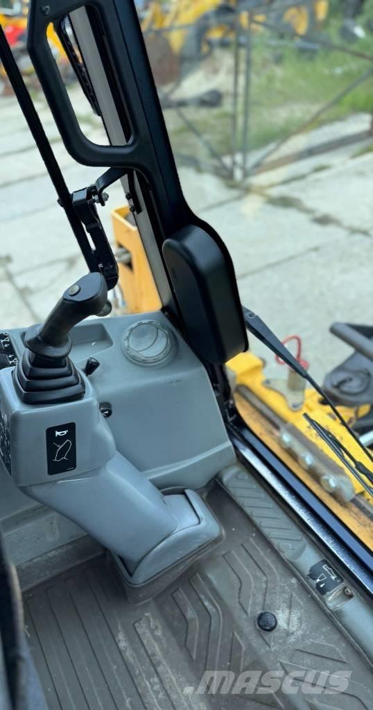 Volvo BL71, JOYSTICK TLB's