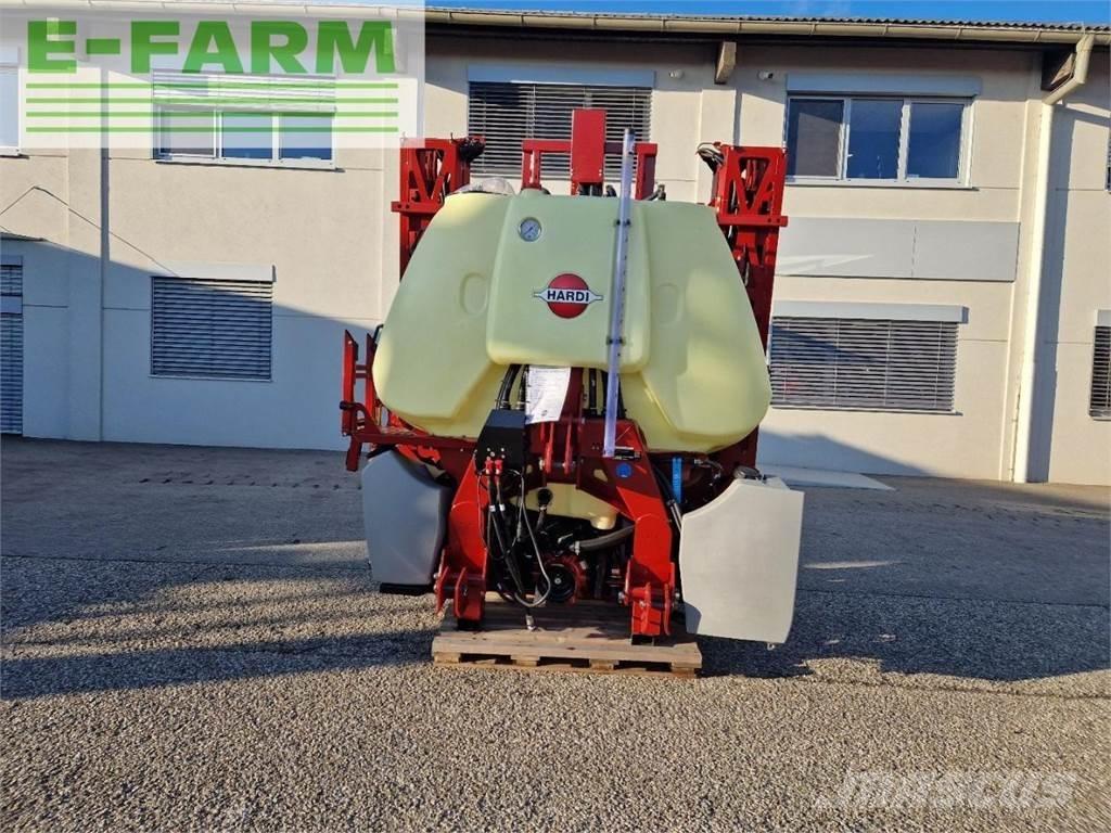 Hardi Mega 12 Trailed sprayers