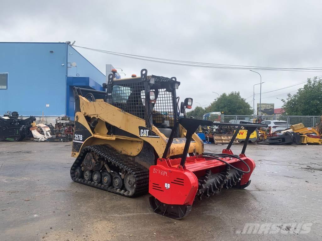 CAT 257 B Skid steer loaders