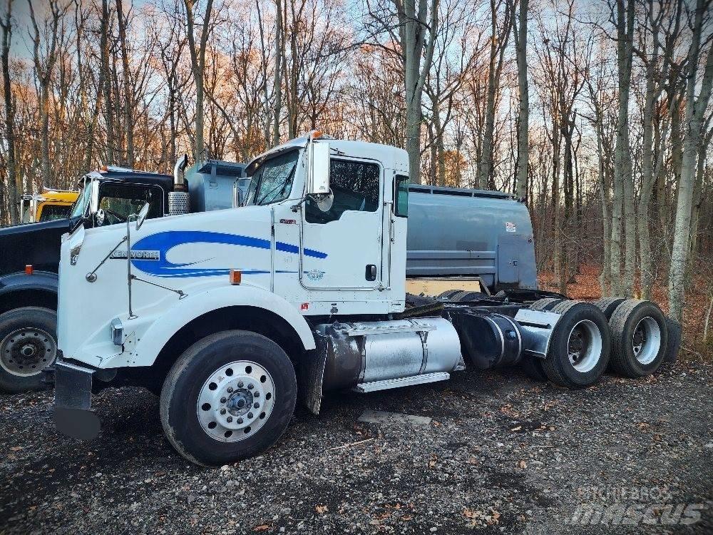 Kenworth T 800 B Truck Tractor Units