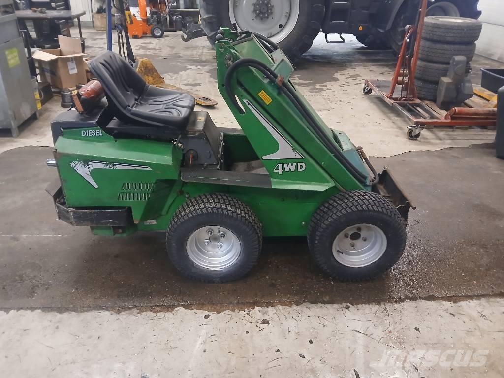 Avant 320 Multi purpose loaders