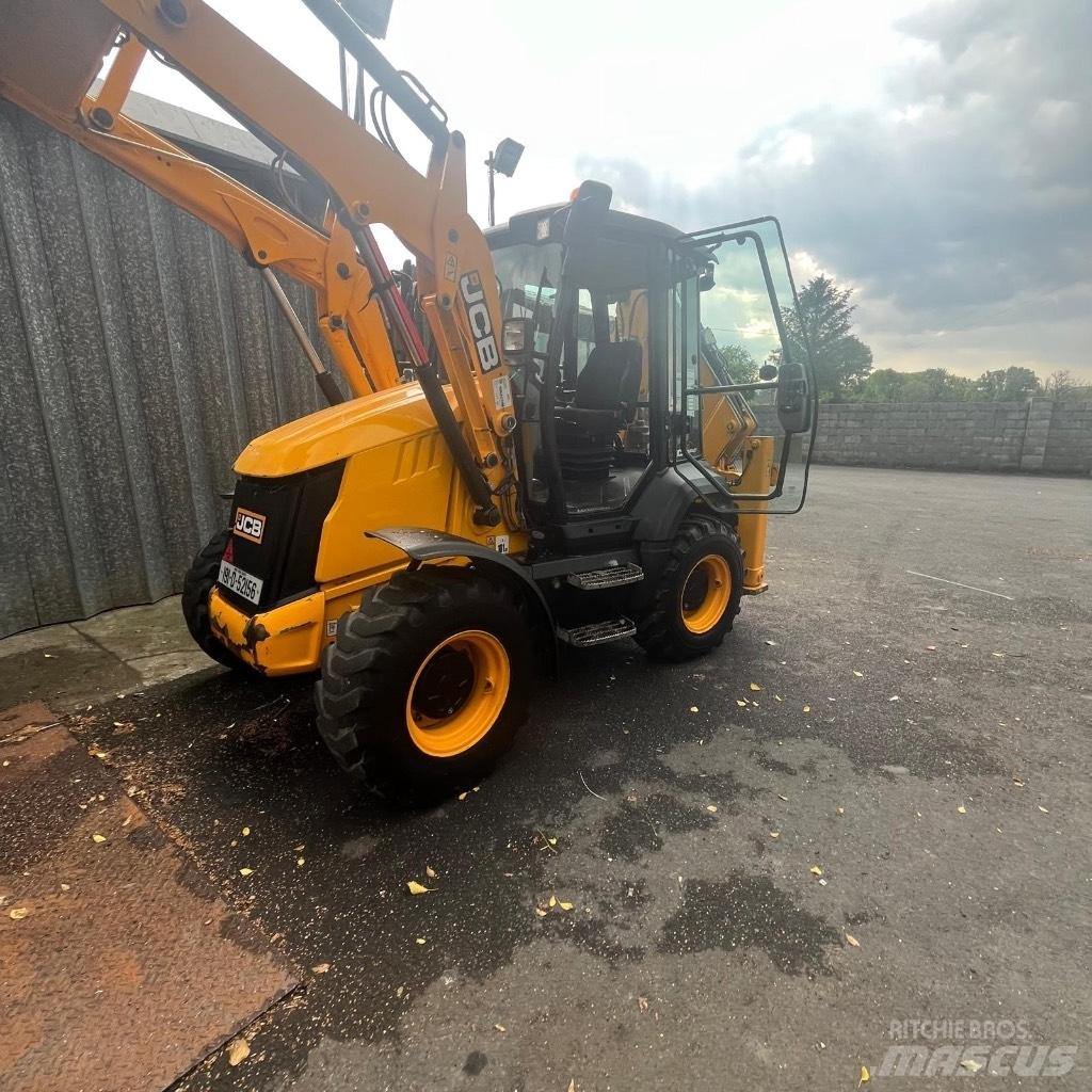 JCB 3CX Compact TLB's