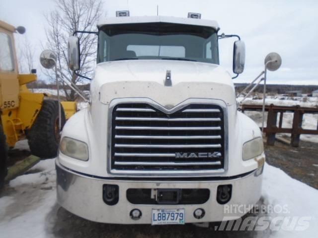 Mack CXU 613 Truck Tractor Units