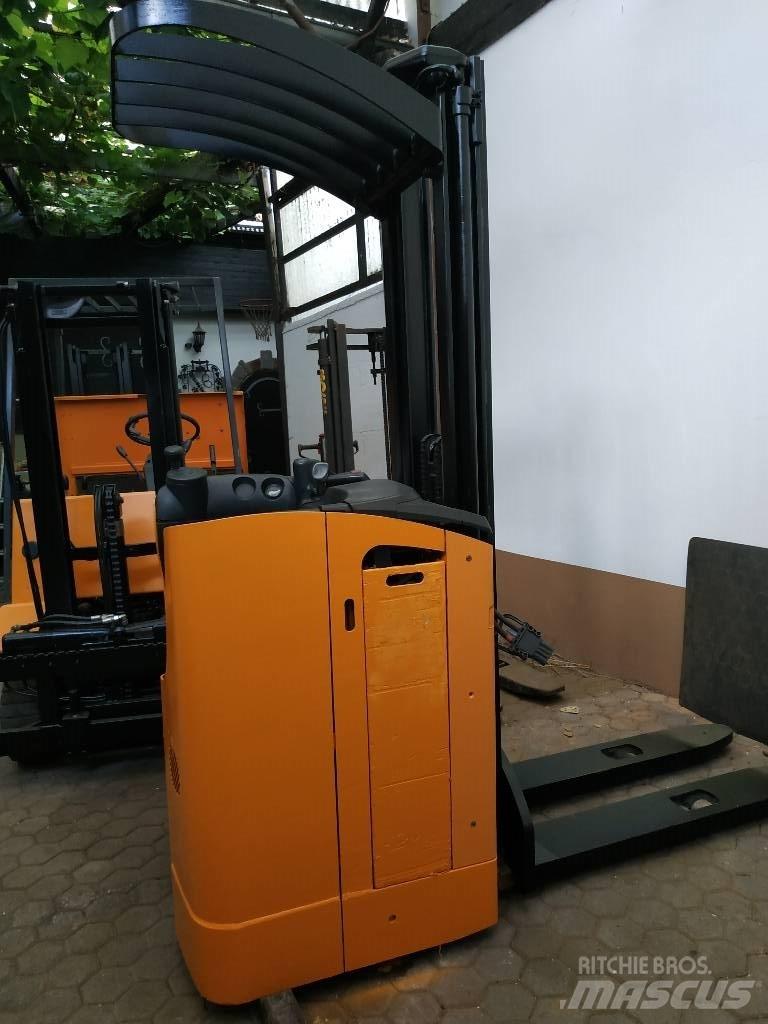 Still Aufsitzstapler Electric forklift trucks