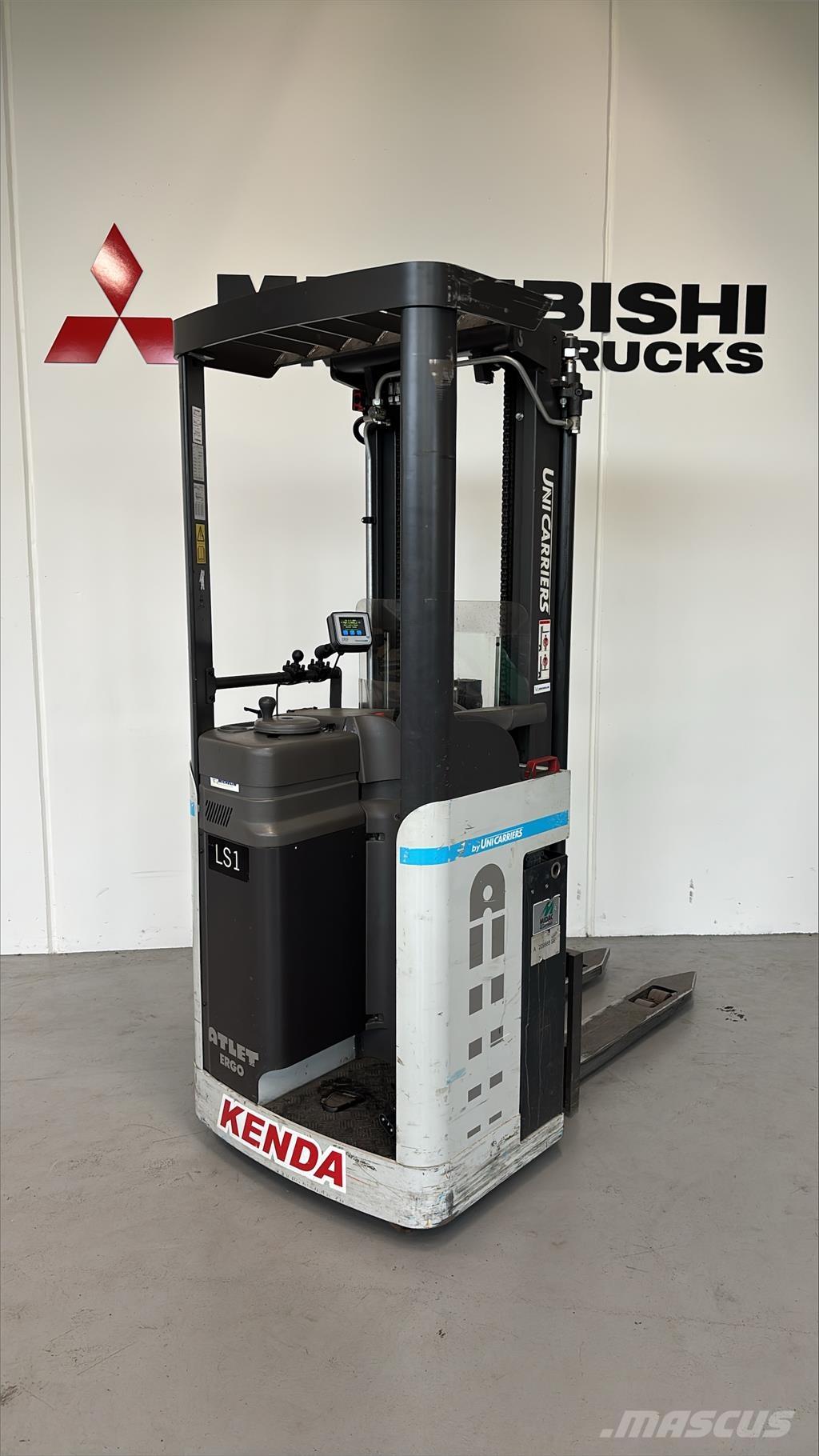 Atlet A160 Self propelled stackers