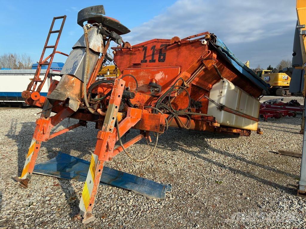  Salt spreader Sand and salt spreaders