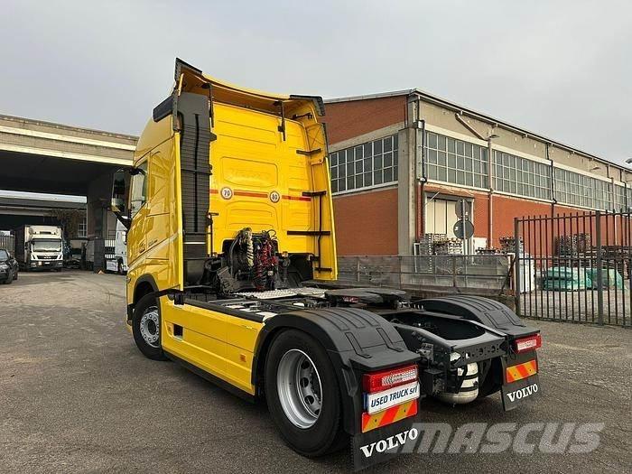 Volvo FH500 Truck Tractor Units