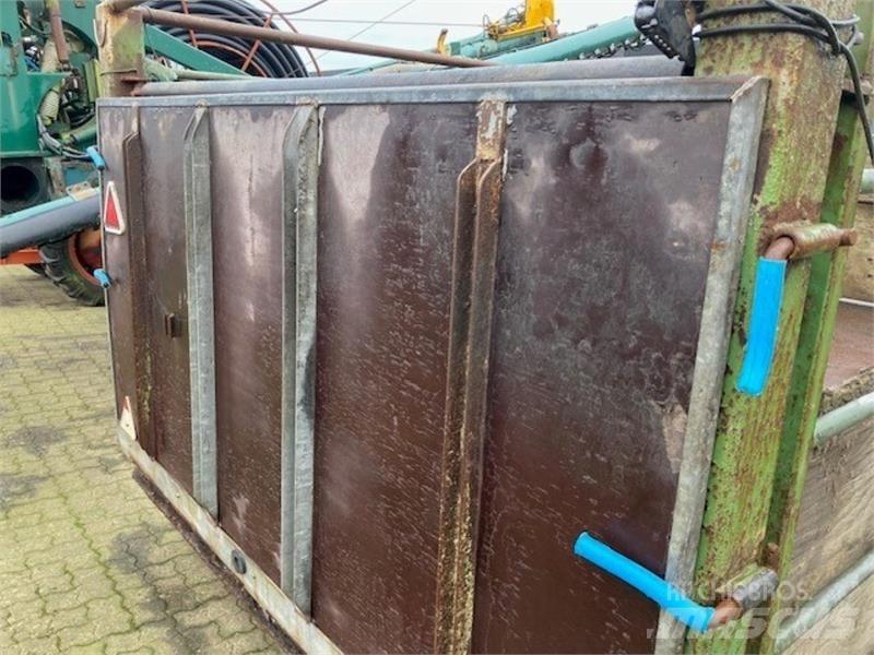 - - - Kreaturvogn Other farming trailers
