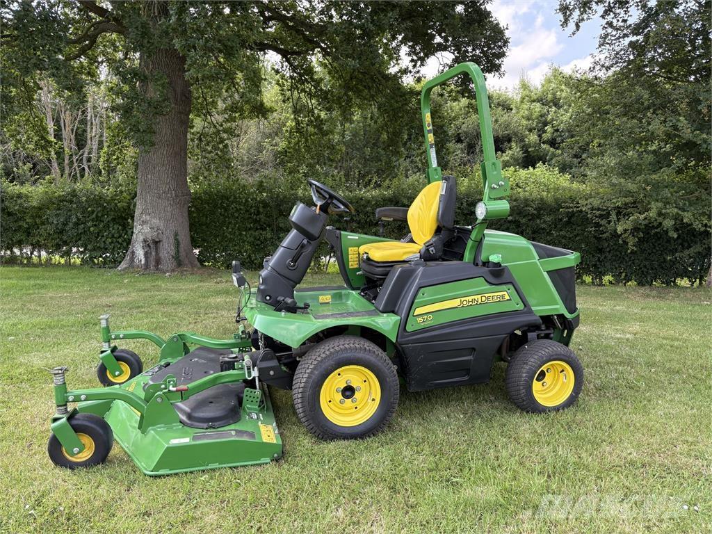 John Deere 1570 Riding mowers