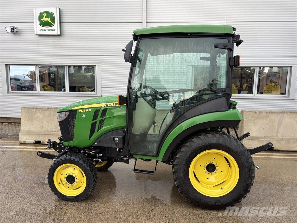 John Deere 2038R Compact tractors