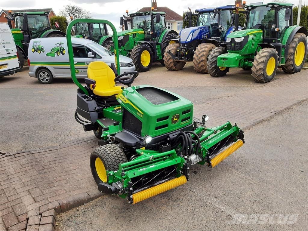 John Deere 2653B Walk-behind mowers