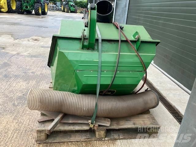 John Deere 580L Other groundscare machines