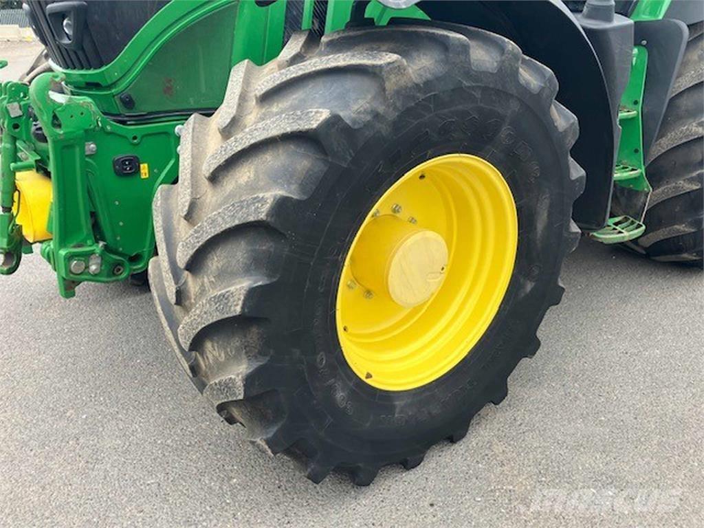 John Deere 6250R Tractors