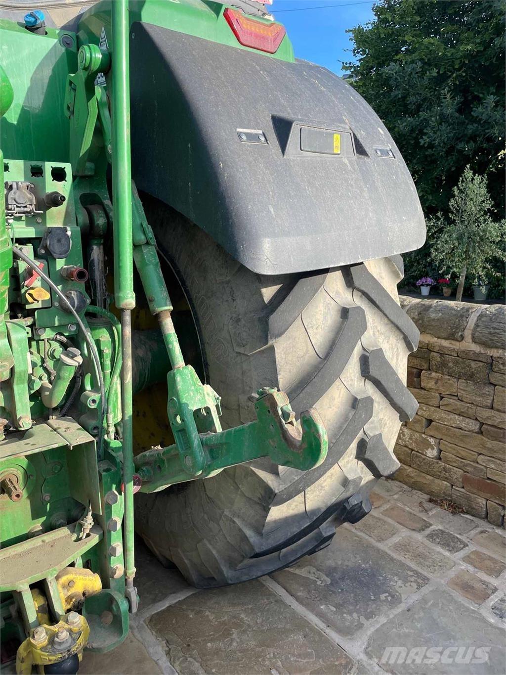 John Deere 7R 330 Tractors