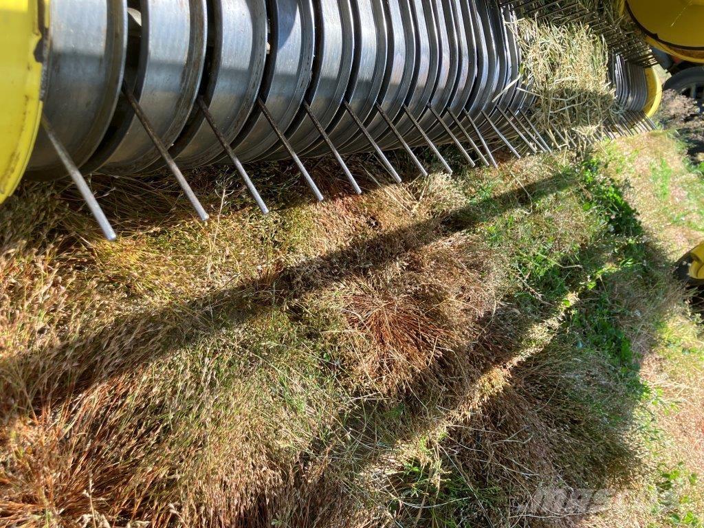 John Deere 8400i Self-propelled foragers