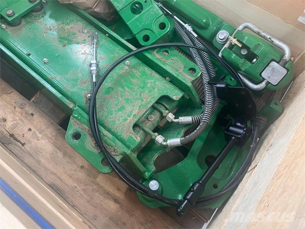John Deere 8R Other farming machines
