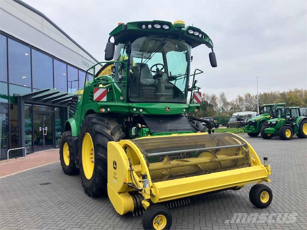 John Deere 9700i Self-propelled foragers