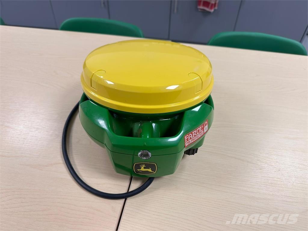 John Deere SF7000 Precision sowing machines