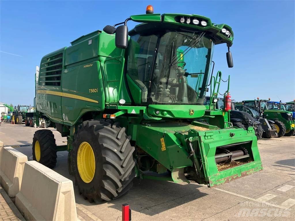 John Deere T560i HM Combine harvesters