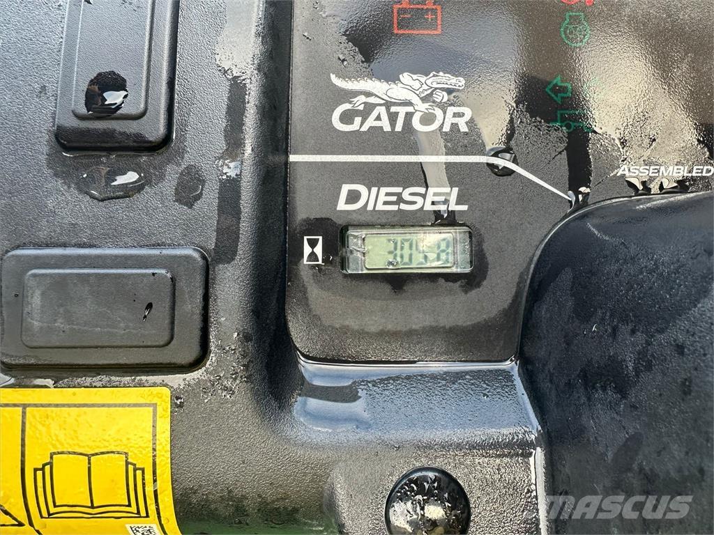 John Deere TH6x4 Utility machines