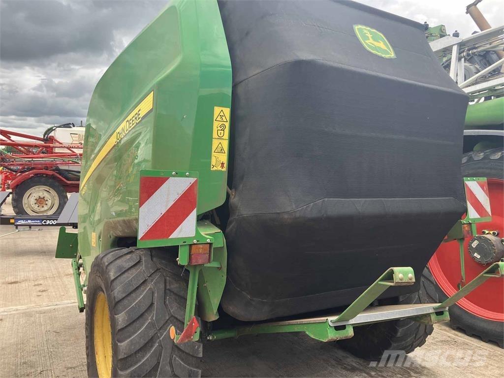John Deere V451R Rakes and tedders