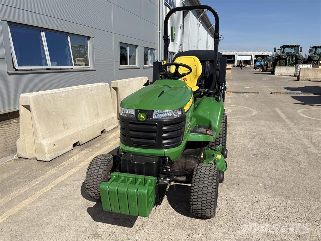 John Deere X950R Riding mowers