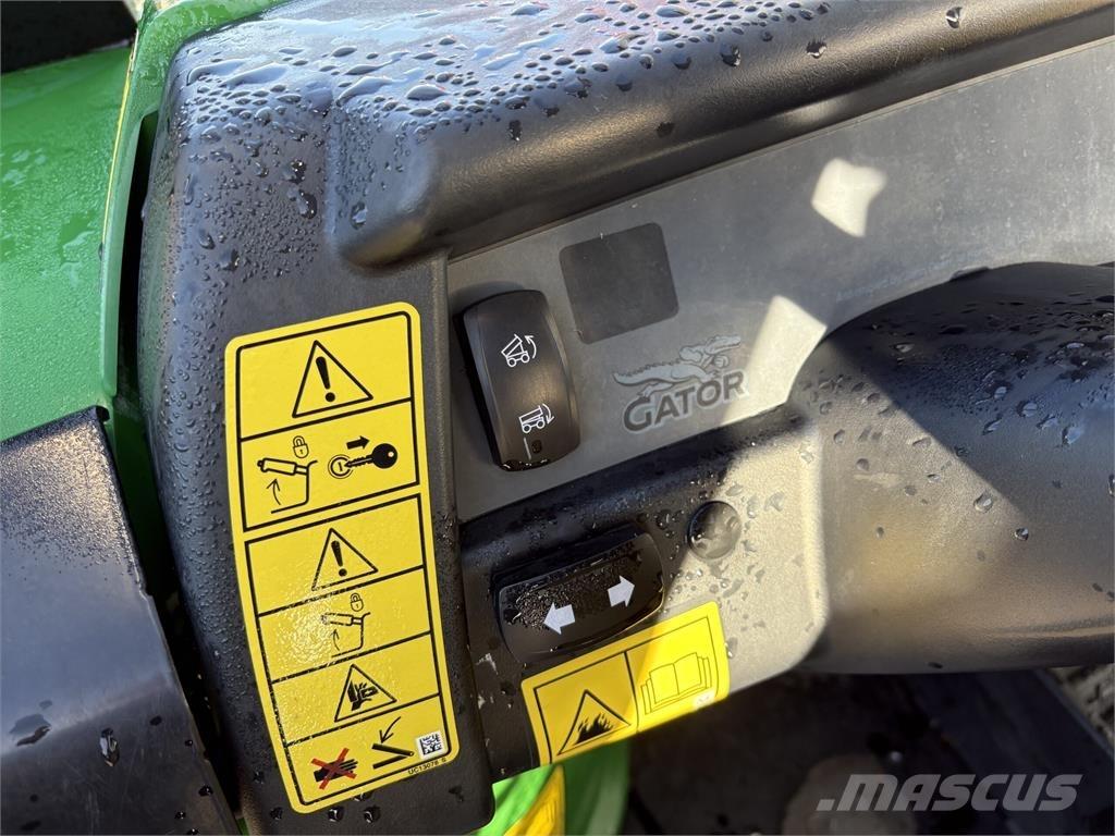 John Deere XUV855M Utility machines