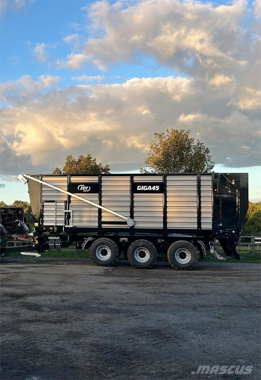 ZDT Giga45 Other farming trailers