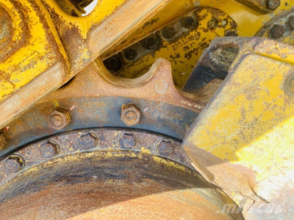 CAT 973 C Crawler FEL's