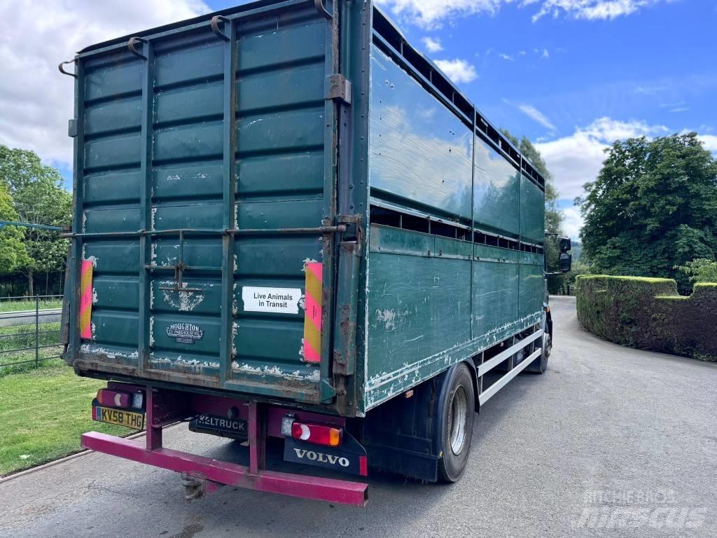 Volvo FL 240 Livestock carrying trucks