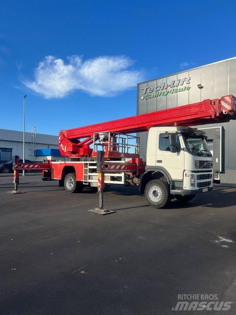 Bronto S37XDT Truck mounted aerial platforms