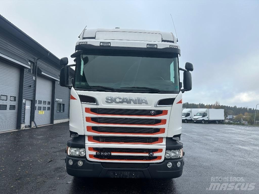 Scania R520 8x2/4 Demountable trucks