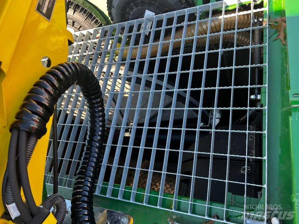 John Deere 9800i Self-propelled foragers