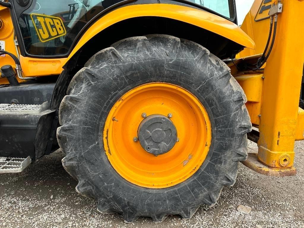 JCB 3 CX TLB's