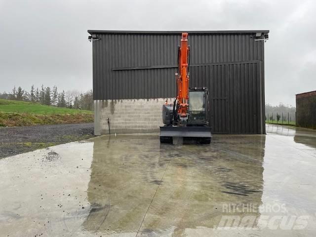 Hitachi 85 USB Midi excavators  7t - 12t