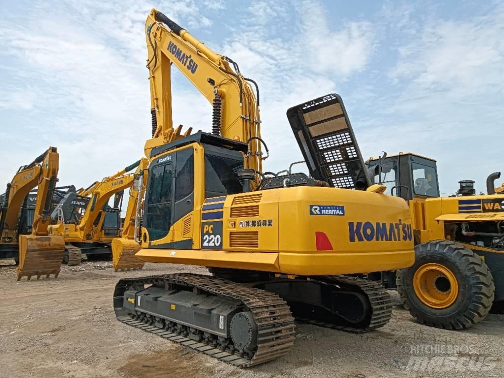 Komatsu PC 220-8 Crawler excavators