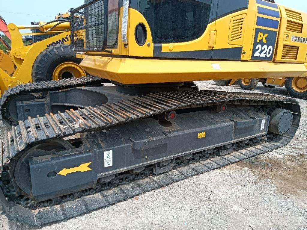 Komatsu PC 220-8 Crawler excavators