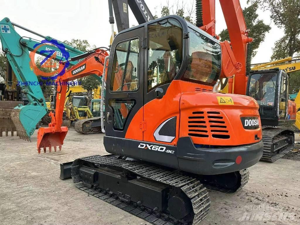 Doosan DX 60 Mini excavators < 7t