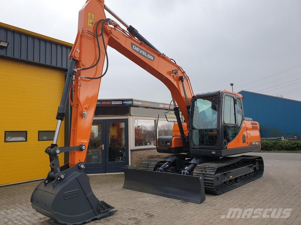 Develon DX140LC Crawler excavators