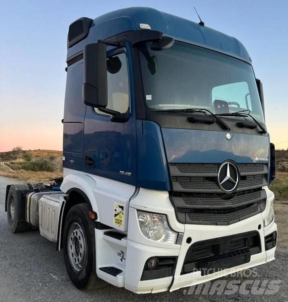 Mercedes-Benz 1845 Truck Tractor Units