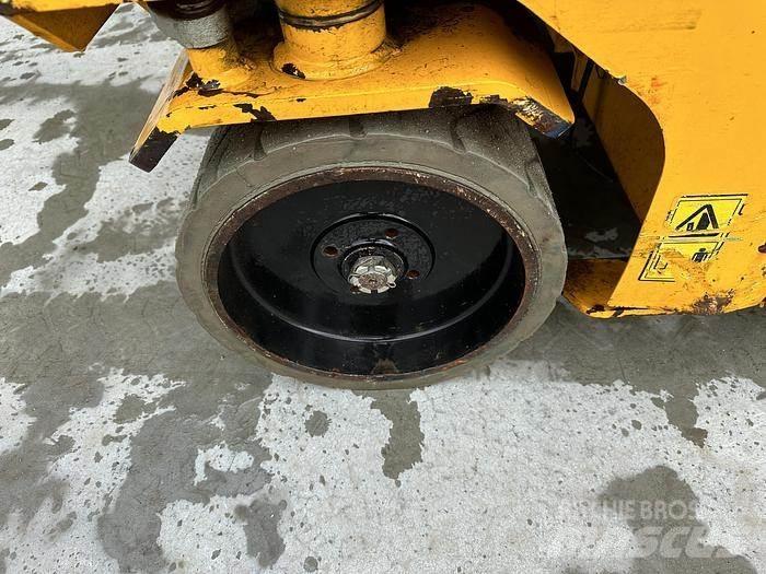 JCB S4046E Scissor lifts