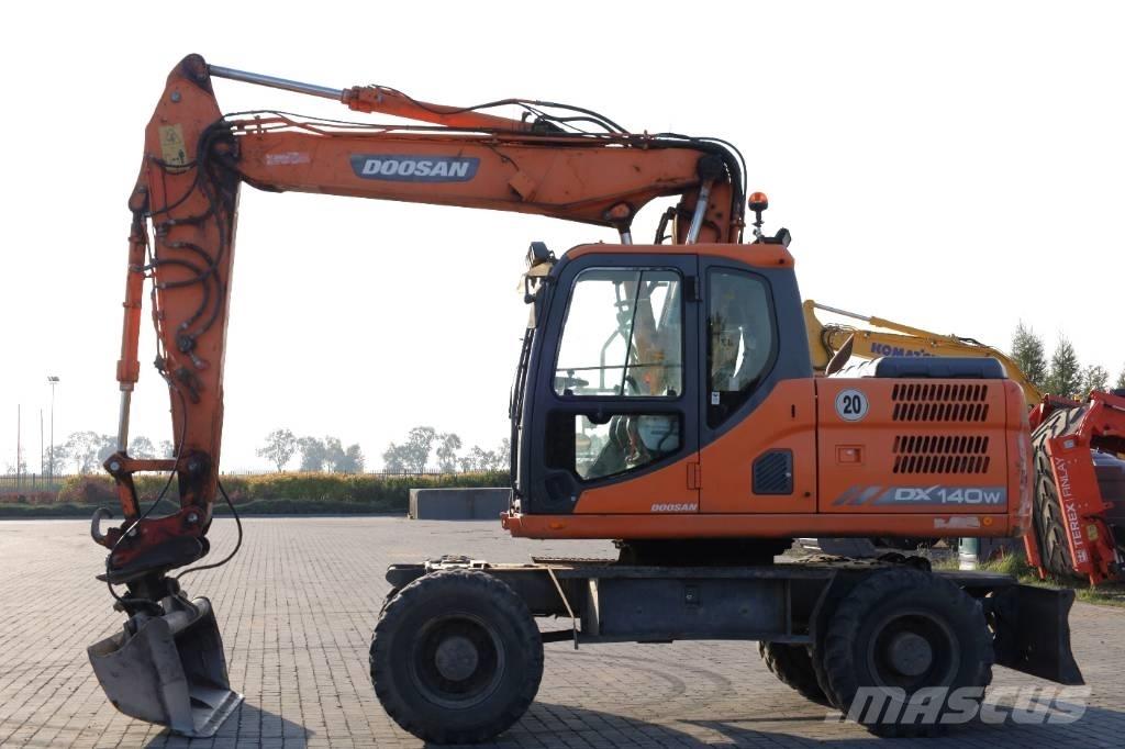 Doosan DX 140 W-3 Wheeled excavators