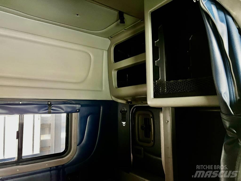 Peterbilt 367 Truck Tractor Units