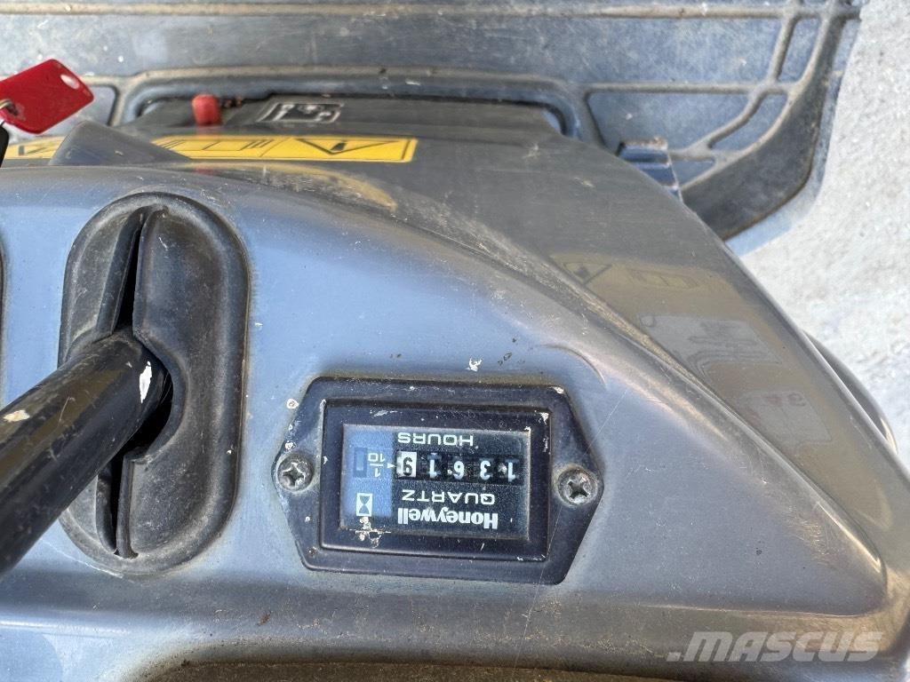 Yanmar SV08 (1C603) Mini excavators < 7t