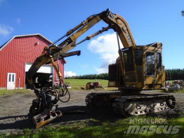 John Deere 653G Harvesters